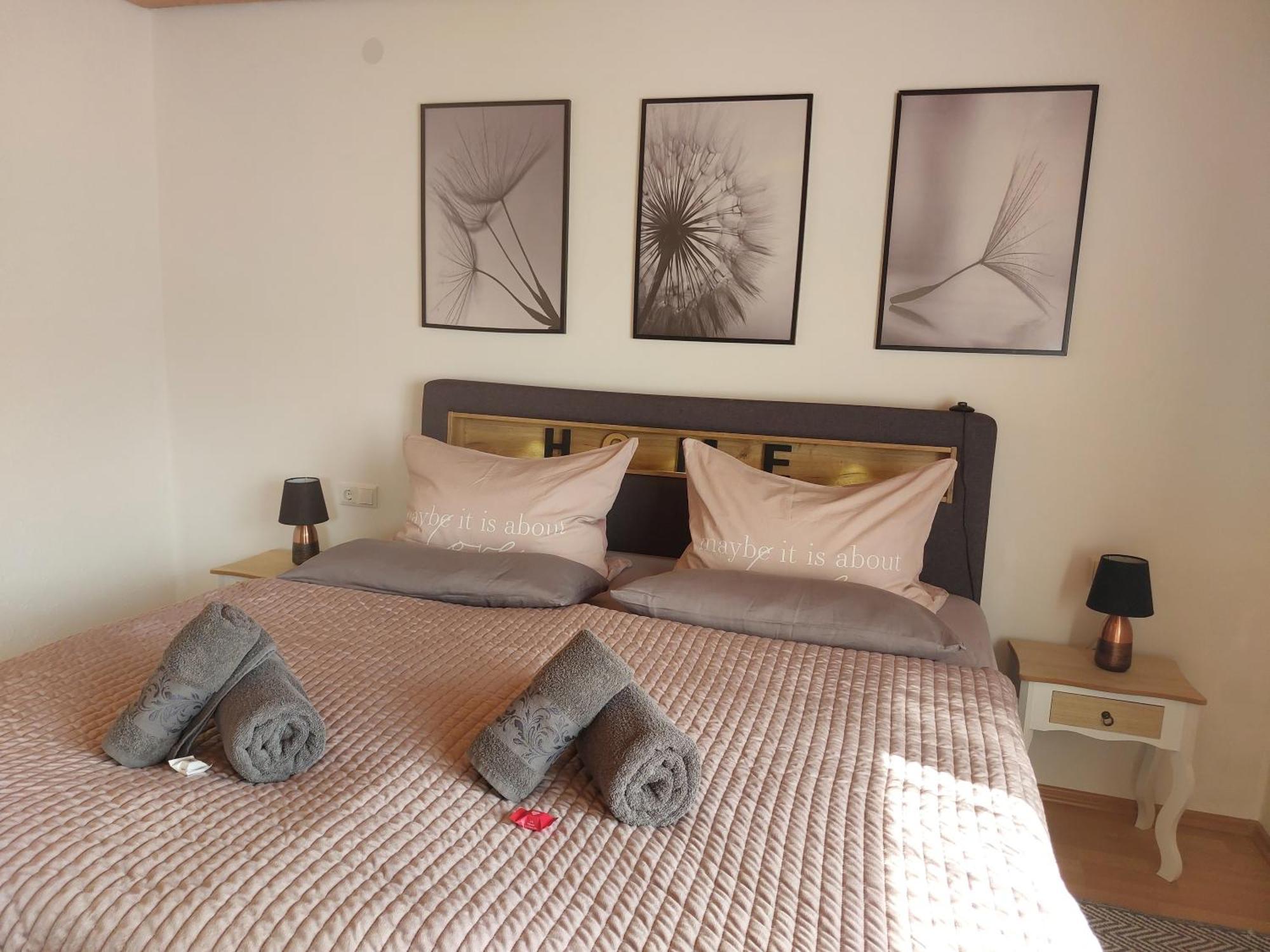 Apartment Gaestehaus Gomilar *